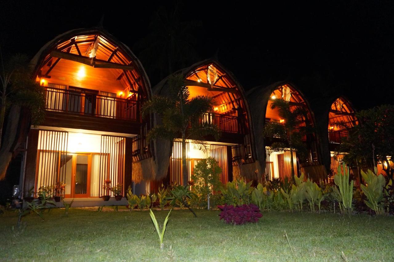 Aldi'S Bungalow Bed and Breakfast Kuta  Exteriör bild