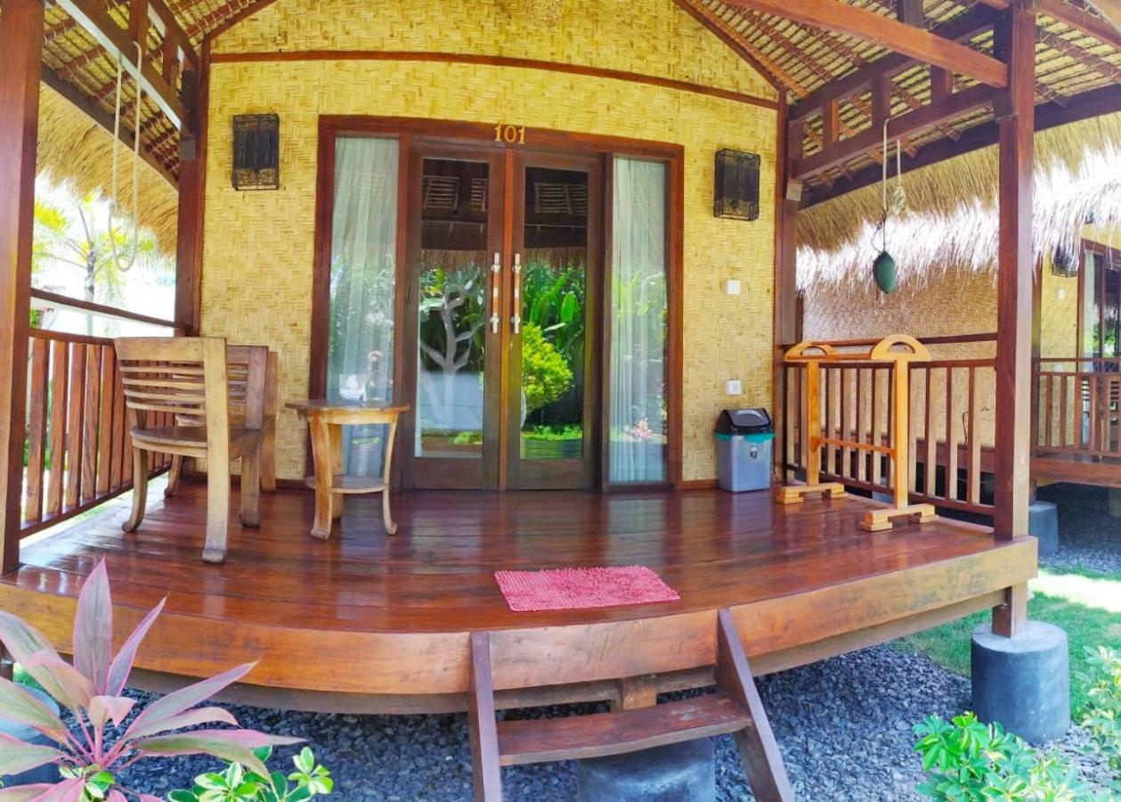Aldi'S Bungalow Bed and Breakfast Kuta  Exteriör bild